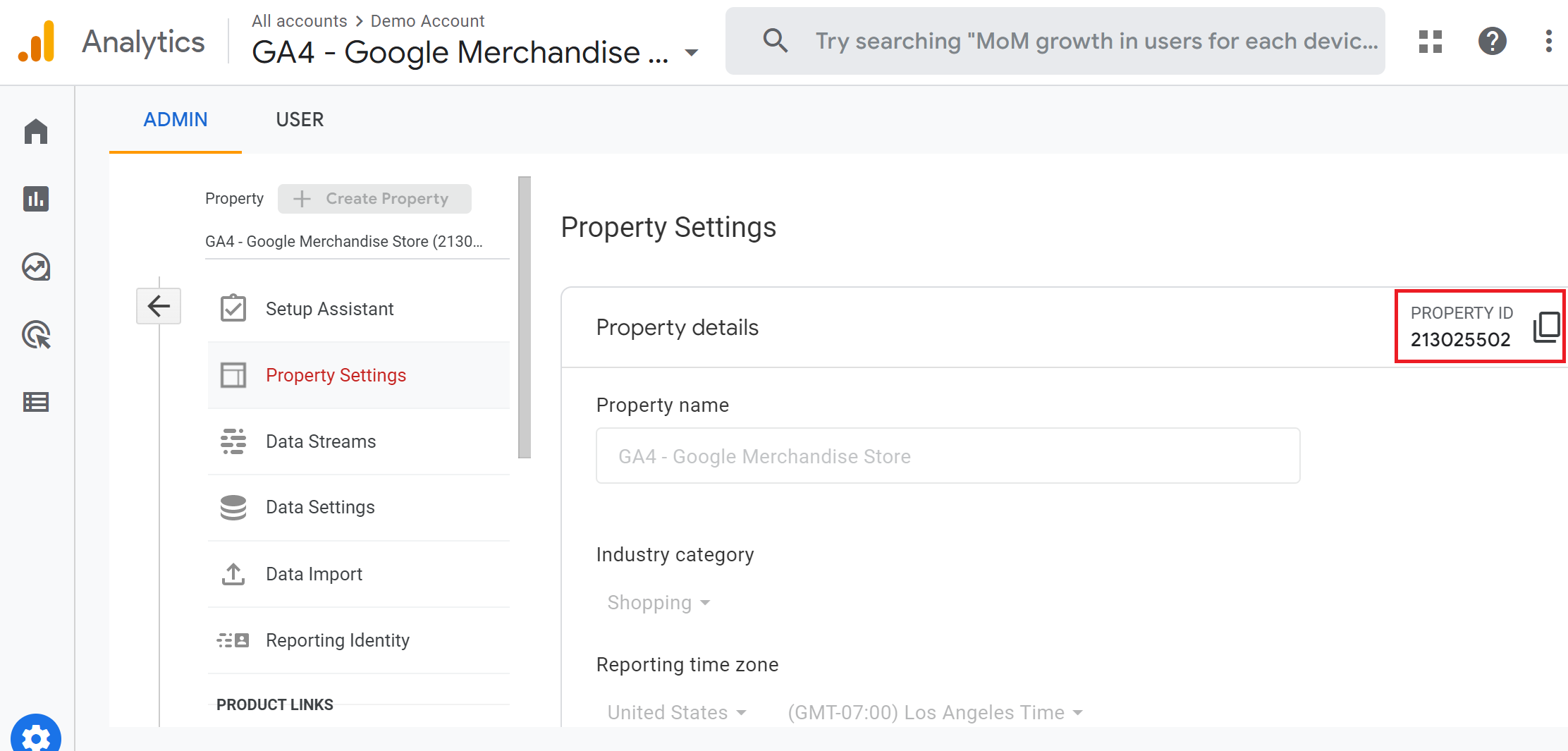 GA4 管理员的 Property Settings 页面,左侧显示设置入口,右侧红框标出数字 PROPERTY ID